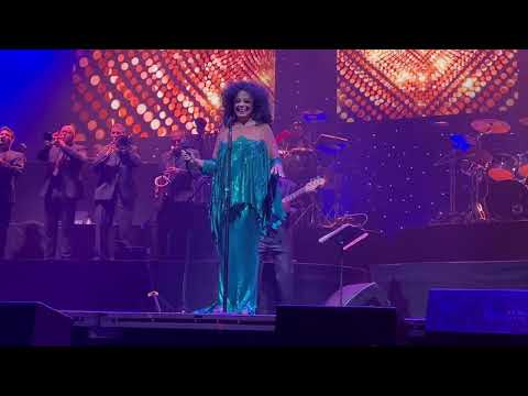 Youtube: Diana Ross - Stop In The Name Of Love @Glasgow 17/06/2022