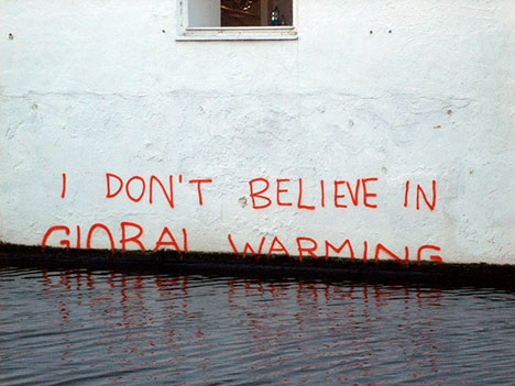 /dateien/gg34979,1272387904,dont-believe-in-global-warming-graffiti-photo1
