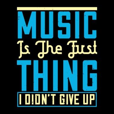 musik-music-is-the-first-thing-maenner-p