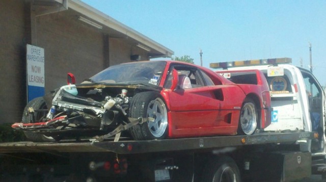 wreckage-of-ferrari-f40-that-crashed-in-