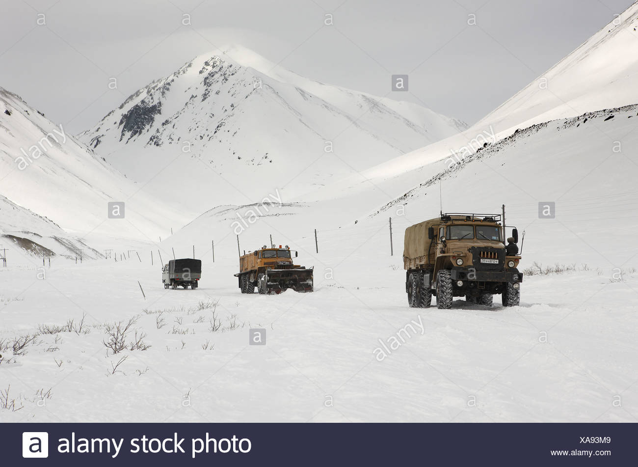 trucks-carrying-food-and-fuel-chukotka-s