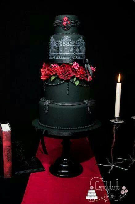 gothic-wedding-cake-gothic-wedding-inspi