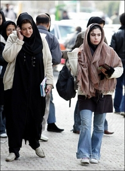 women walk tehran.jpe