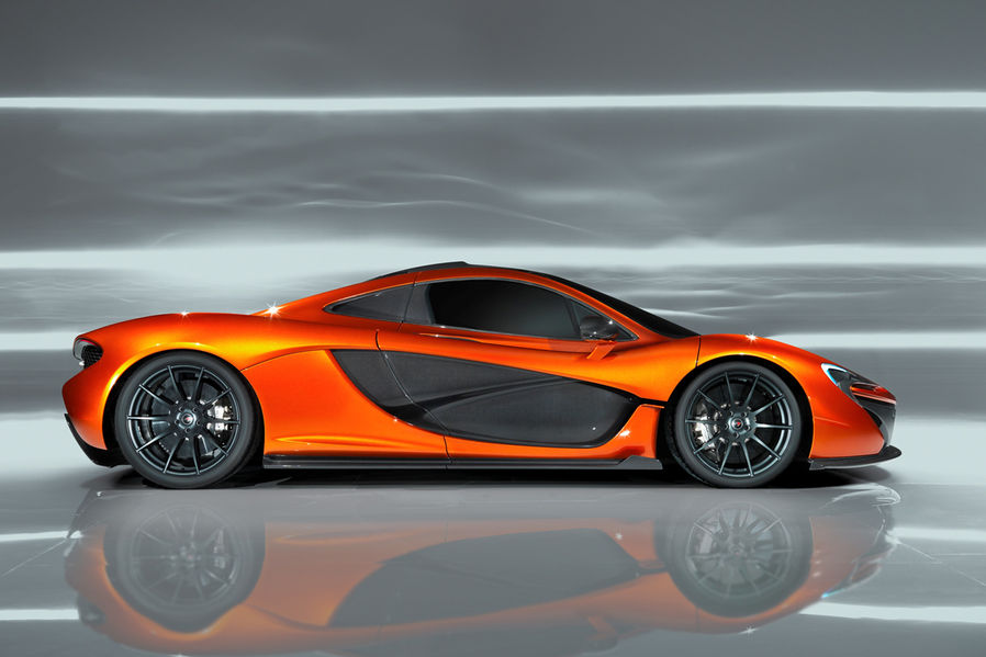 McLaren-P1-19-fotoshowImageNew-7b1f366d-