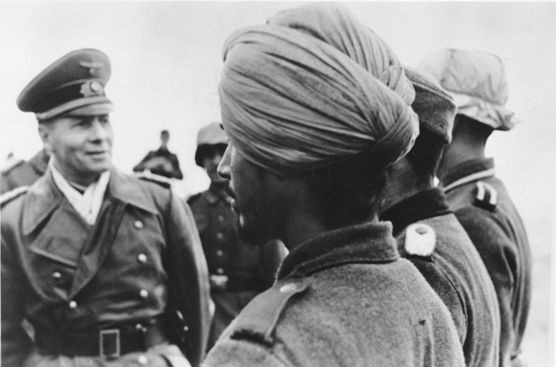 Bundesarchiv Bild 183-J16796 Rommel mit 