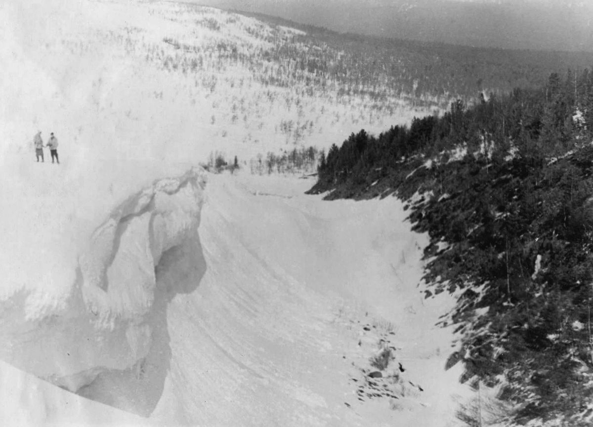 Dyatlov-pass-1959-search-280