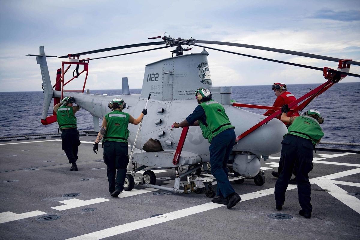2560px-Sailors push an MQ-8B Fire Scout 