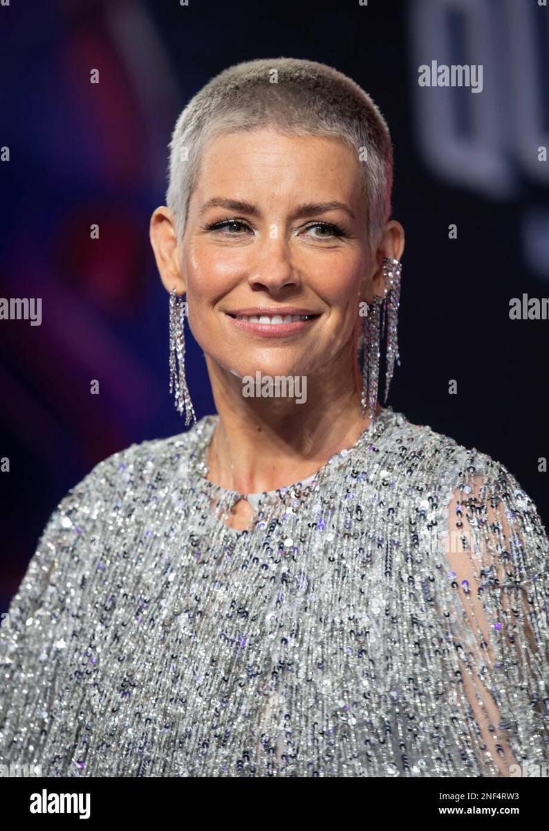 evangeline-lilly-beim-ant-man-uk-gala-sc