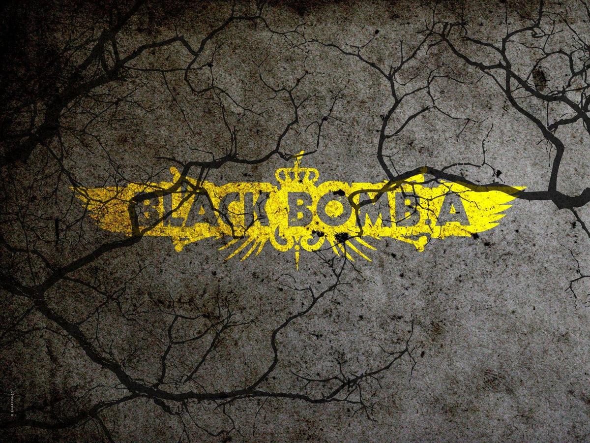 black-bomb-a-logo-sur-fond-gris