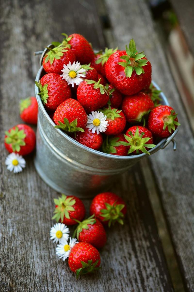 strawberries-g957ee378f 1280