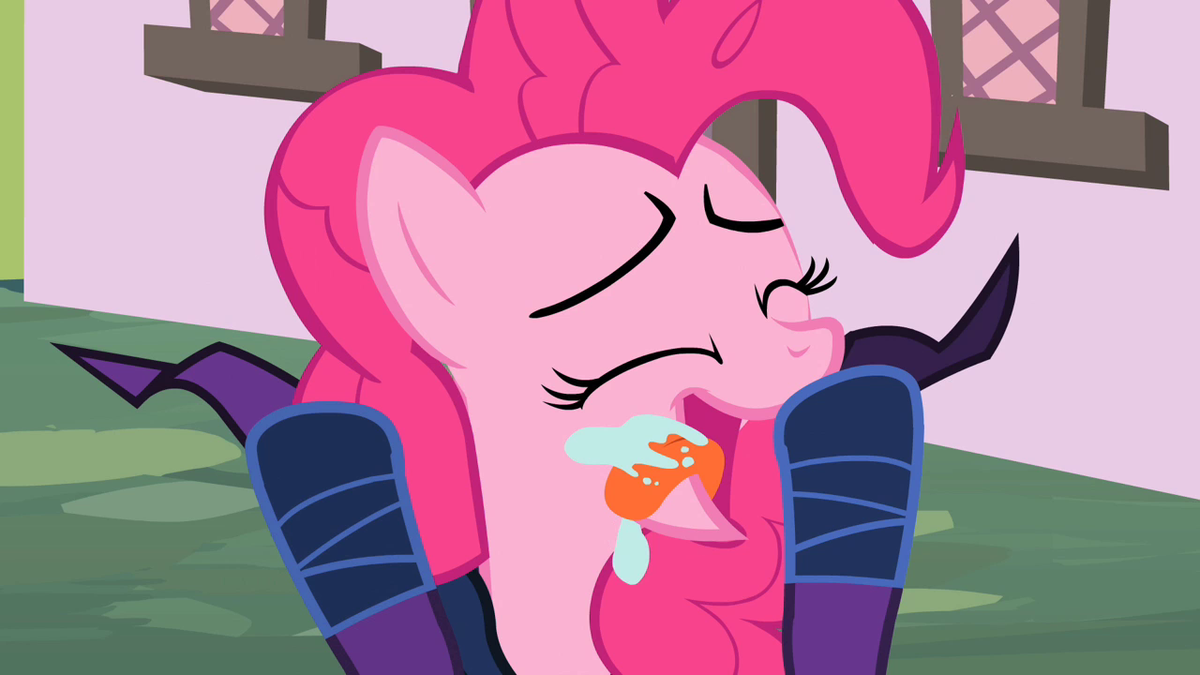 Pinkie Pie licking her hoof S2E8