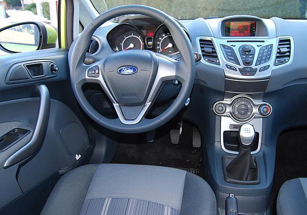 Ford Fiesta 02 600