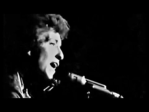 Youtube: Bob Dylan - Mr. Tambourine Man (RARE LIVE FOOTAGE) [Liverpool, England 1965]