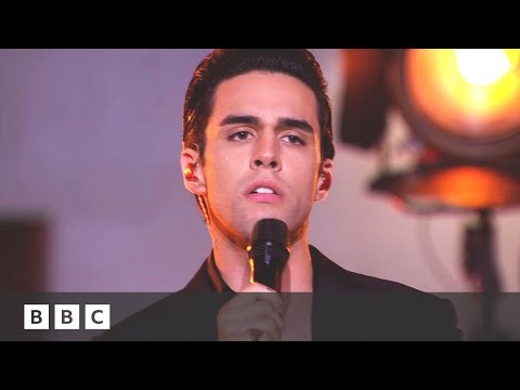 Youtube: Stephen Sanchez performs 'Until I Found You' | The One Show - BBC