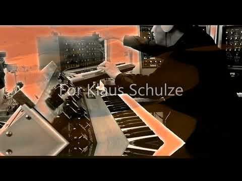 Youtube: FOR KLAUS SCHULZE :  DESERT WINDS  (live session #1) #klausschulze
