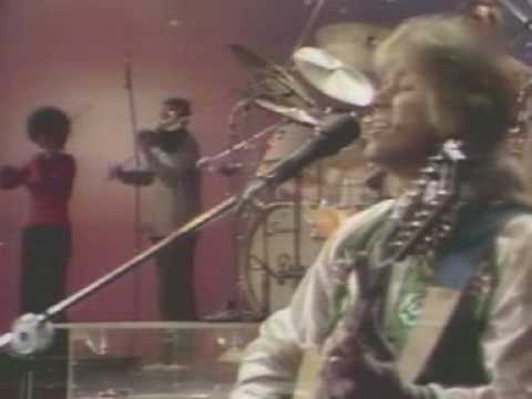 Youtube: Chicago - If you leave me now (1976)