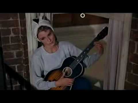 Youtube: Audrey Hepburn - Moon River (Breakfast At Tiffany's)