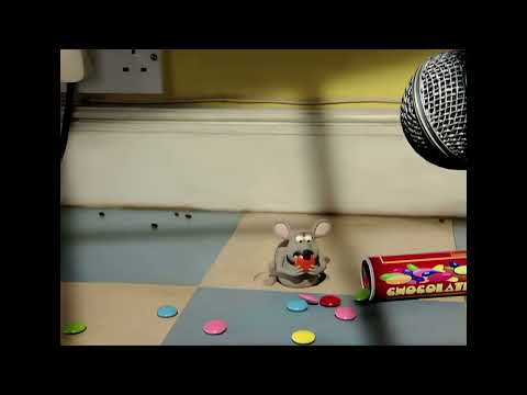 Youtube: Mouse eating m&ms [8K]