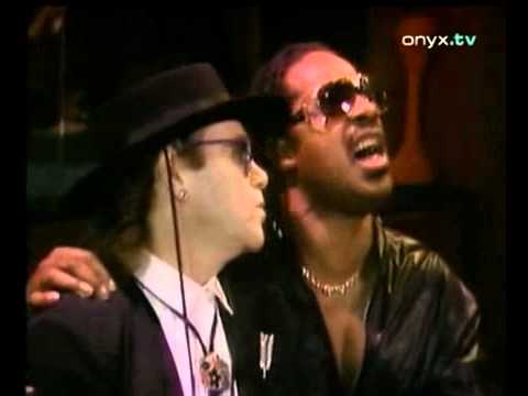 Youtube: Dionne Warwick, Stevie Wonder, Elton John, Gladys Knight - That's what friends are for