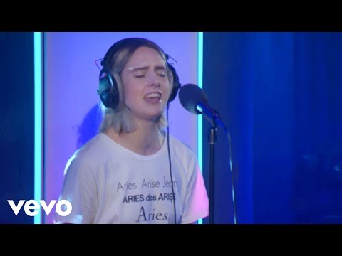 Youtube: Snakehips, MØ - Redbone (Childish Gambino cover in the Live Lounge)