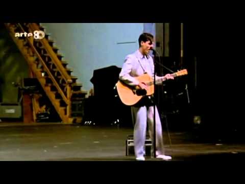 Youtube: Talking Heads - Psycho Killer (David Byrne Solo Live)