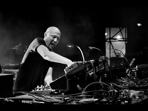 Youtube: Paul Kalkbrenner   Let Me Hear You Scream