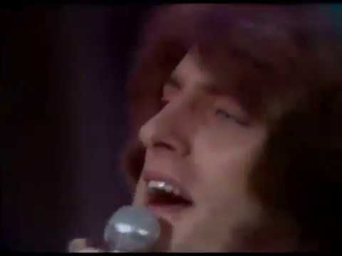 Youtube: Tommy James & the Shondells - Mony Mony on the Ed Sullivan Show