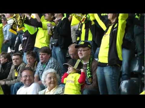 Youtube: BVB - Nürnberg 2-0 You'll never walk alone Deutscher Meister 2011 Borussia Dortmund 3 Generationen