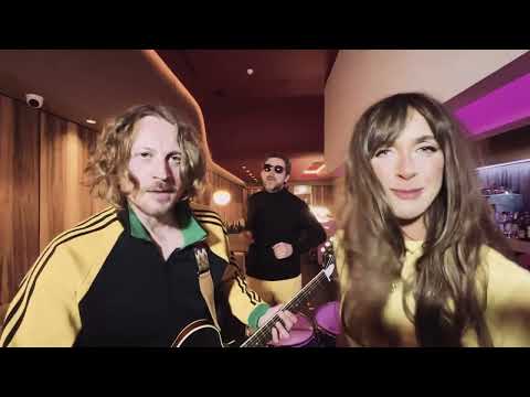 Youtube: The Zutons - Creeping On The Dancefloor (Official Video)
