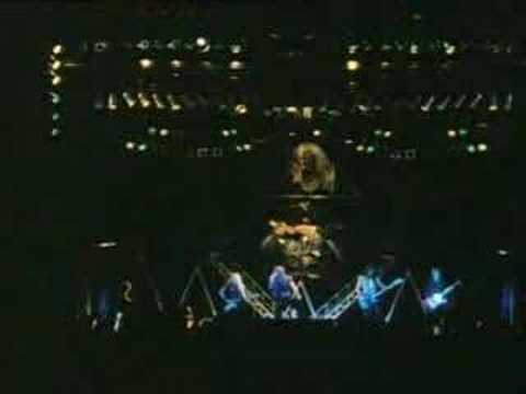 Youtube: Run To The Hills Iron Maiden 1982 Live