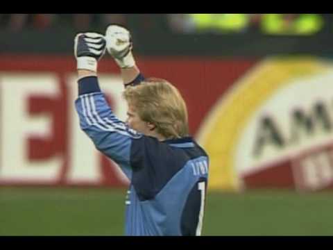 Youtube: Champions League Finale 2001 - FC Bayern München - FC Valencia