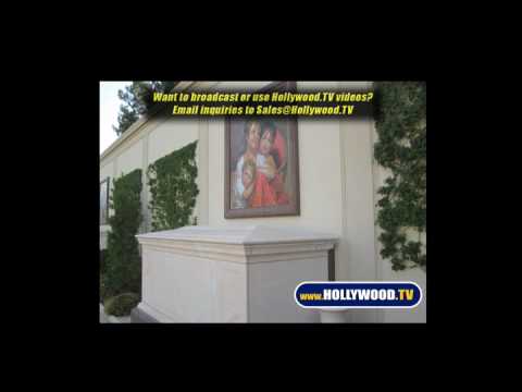 Youtube: Is This Michael Jacksons Tomb?