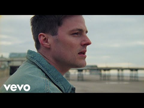 Youtube: Tom Gregory - Glow In The Dark (Official Video)