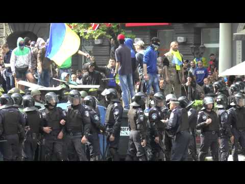 Youtube: 2 мая Одесса: Кричалки правосеков/Odessa: swearings of Right Sector