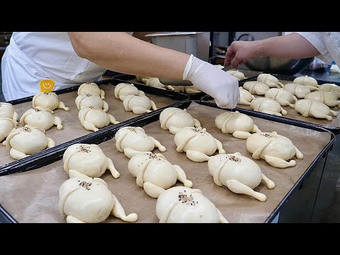Youtube: 신박합니다! 나오자마자 완판되는 원조 통닭빵, 치킨빵 Whole chicken bread - Korean street food