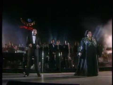 Youtube: Freddie Mercury & Montserrat Caballe - Barcelona (Live)