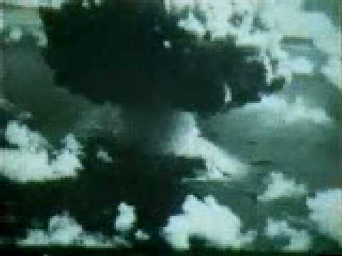 Youtube: Original Atomtest (Bikini Atoll)