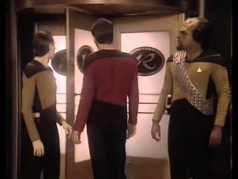 Youtube: Star Trek: They don't know how to use a revolving door
