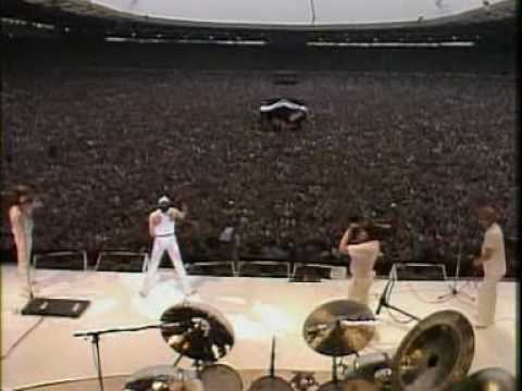 Youtube: Queen @ Live Aid 1985 - We Will Rock You