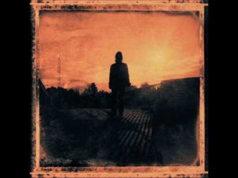 Youtube: Steven Wilson- Deform To Form A Star