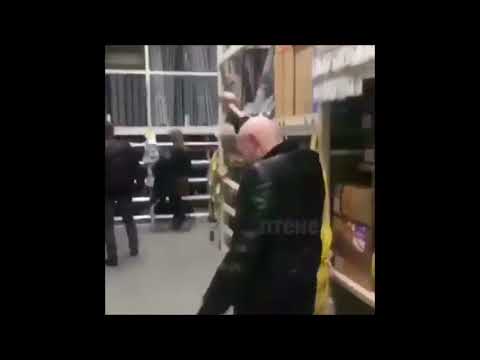Youtube: Mann mit Glatze im Baumarkt verarscht 😁👉👌