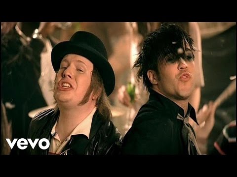 Youtube: Fall Out Boy - This Ain't A Scene, It's An Arms Race (Official Music Video)