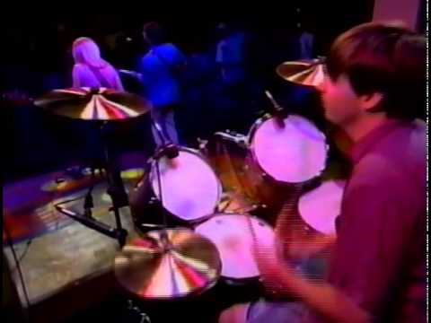 Youtube: Sonic Youth - 100% + Kool Thing [1992]