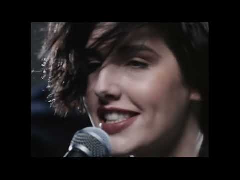 Youtube: Texas - I Don't Want A Lover (Official 1989 Music Video)