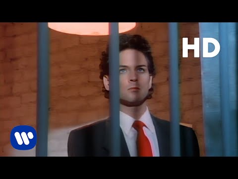Youtube: Lindsey Buckingham - Holiday Road (Official Music Video)