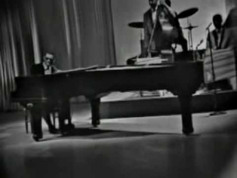 Youtube: Ray Charles - You don't know me (live)