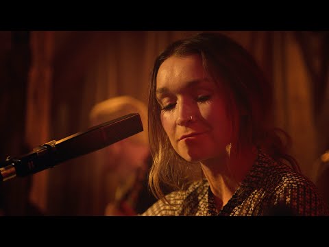 Youtube: The Paper Kites - Hurts So Good (At The Roadhouse)
