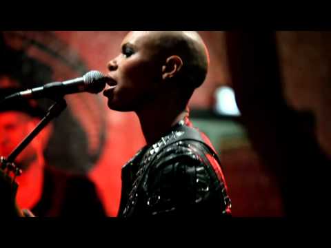 Youtube: Skunk Anansie - You Saved Me (Official Video)