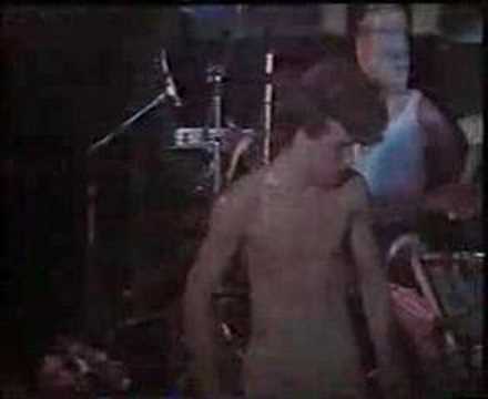 Youtube: king kurt - gather your limbs - live 1984