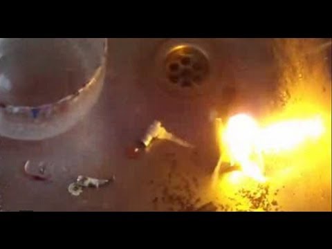 Youtube: DANGER - NiMH battery BURN UP - No EXPLOSION but hefty FIRE FLAMES BURNING and SMOKE